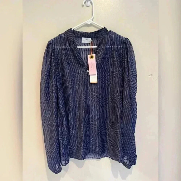 TANYA TAYLOR Rebecca Split Neck Clip Dot Blouse New With Tag - Picture 2 of 8